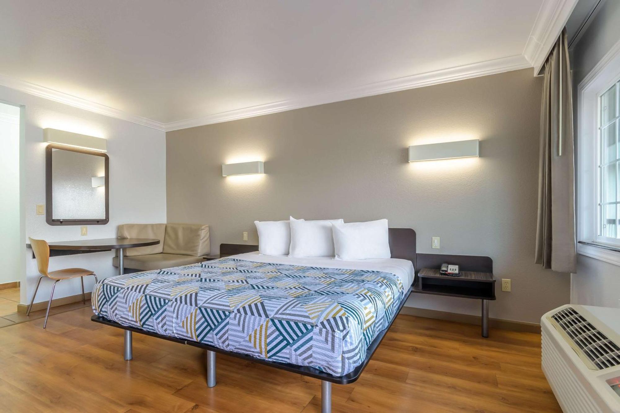 Motel 6-San Jose, Ca - Convention Center Εξωτερικό φωτογραφία